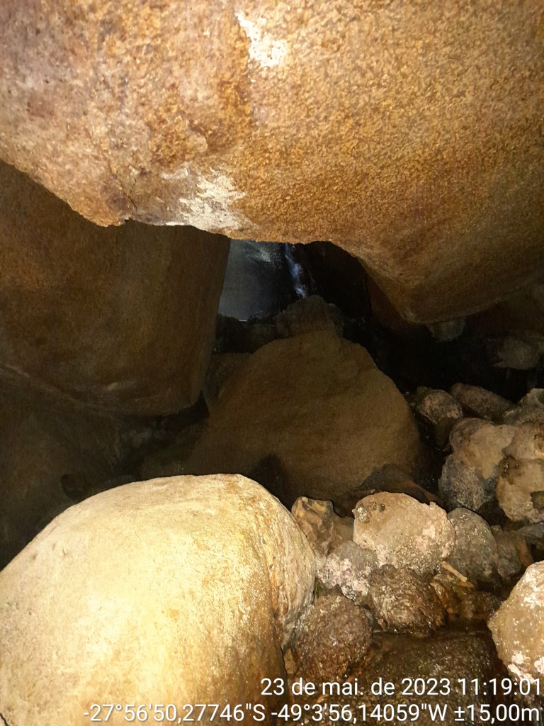 Caverna Tupã nascente interna